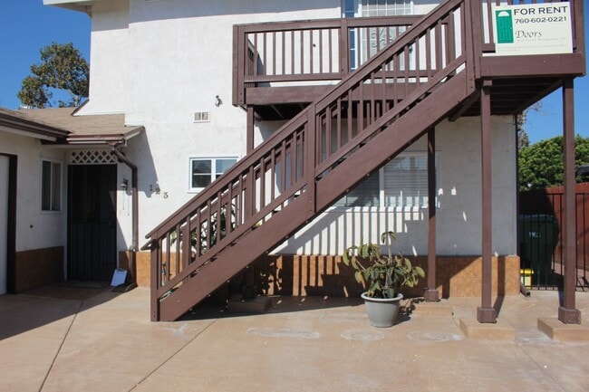 123 Frontier Dr in Oceanside, CA - Building Photo - Building Photo
