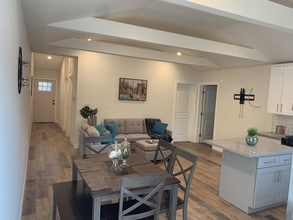 11313 Delano St in Los Angeles, CA - Building Photo - Building Photo