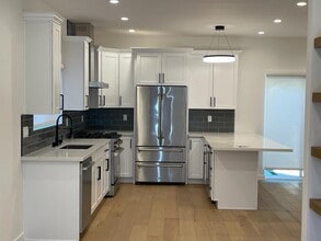 8104 Paso Robles Ave in Los Angeles, CA - Building Photo - Building Photo