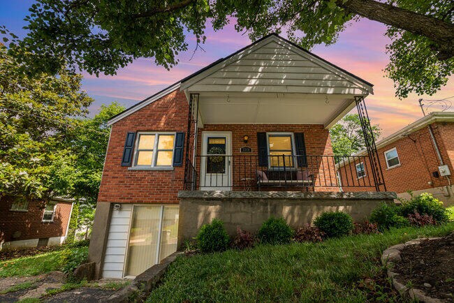 2310 Grace Ave in Fort Mitchell, KY - Building Photo