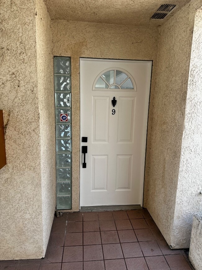 property at 4003 Sunset Dr