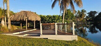 14620 Fitzpatrick Rd in Miami Lakes, FL - Building Photo - Building Photo