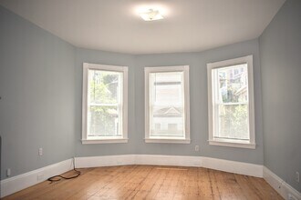 56 Forbes St, Unit 2a in Boston, MA - Building Photo - Building Photo