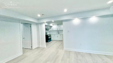 1641 Sherbrook Dr in Oshawa, ON - Building Photo - Building Photo