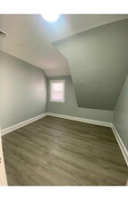 58 W Friendship St, Unit 3 in Providence, RI - Building Photo - Building Photo