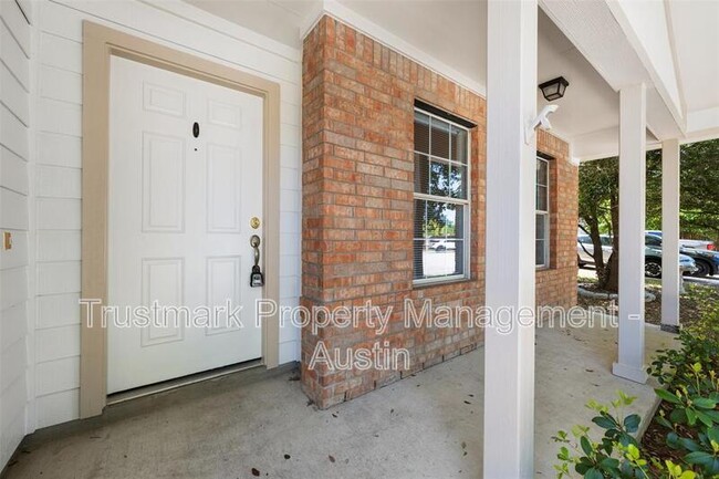 18513 Silent Water Way in Pflugerville, TX - Building Photo - Building Photo