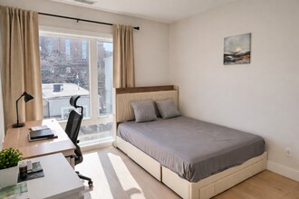 287 Maverick St, Unit 308 in Boston, MA - Building Photo - Building Photo