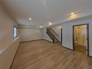 16043 Estate Ln in Lakeville, MN - Building Photo - Building Photo