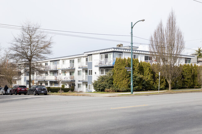 Oxford Manor Apartments in Vancouver, BC - Building Photo - Building Photo