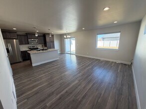 1513 Columbine Dr in Billings, MT - Building Photo - Building Photo