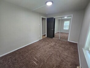 9701 Green Valley Dr in St. Louis, MO - Building Photo - Building Photo