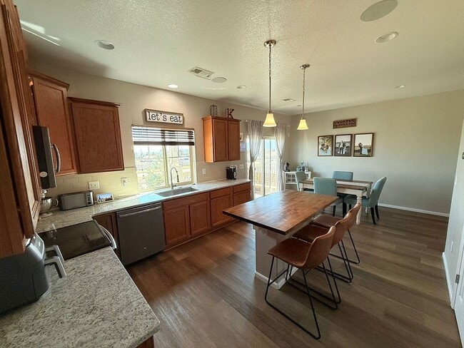 8333 Longleaf Ln in Colorado Springs, CO - Building Photo - Building Photo