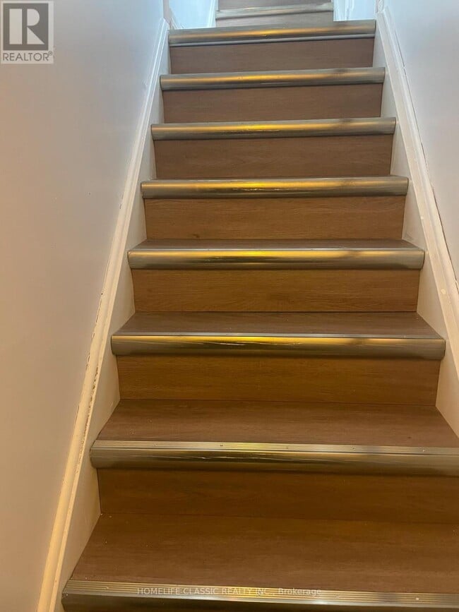 102 Church St S in Richmond Hill, ON - Building Photo - Building Photo