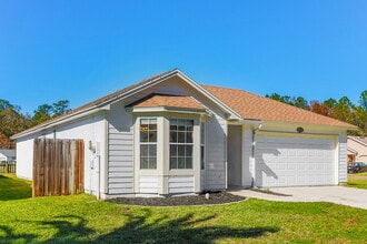 1821 Sheraton Lakes Cir in Middleburg, FL - Building Photo - Building Photo