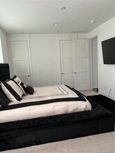 9644 Riddlewood Ln in Houston, TX - Building Photo - Building Photo