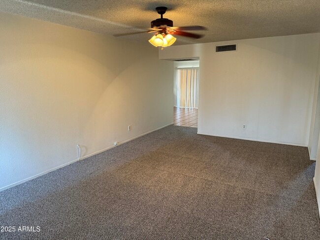 2105 E Colgate Dr in Tempe, AZ - Building Photo - Building Photo