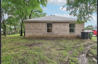 12824 Seagoville Rd in Balch Springs, TX - Building Photo - Building Photo