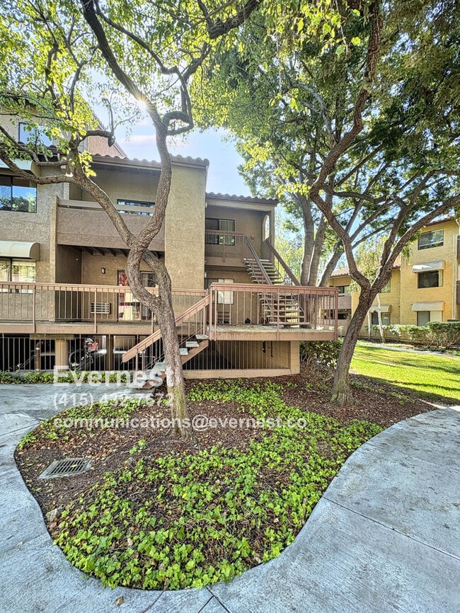 2250 Monroe St in Santa Clara, CA - Building Photo - Building Photo