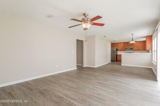 683 Southland Ln in Orange Park, FL - Building Photo - Building Photo