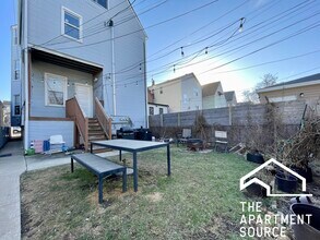 3434 W Drummond Pl, Unit 3 in Chicago, IL - Building Photo - Building Photo