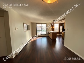 34 Nollet Ave in Regina, SK - Building Photo - Building Photo