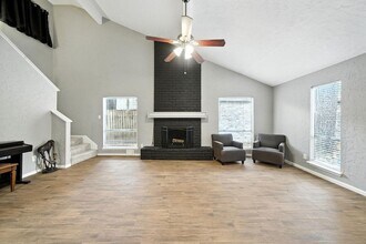 13310 Ravensway Dr in Cypress, TX - Building Photo - Building Photo