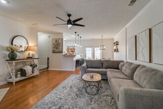 1135 Canyon Oak Loop in Richmond Hill, GA - Building Photo - Building Photo