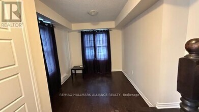 1000 Asleton Blvd in Milton, ON - Building Photo - Building Photo