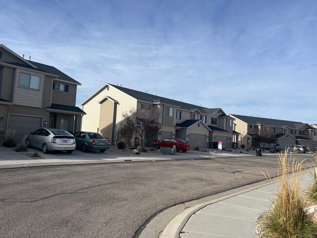 1677 N Main St in Cedar City, UT - Building Photo - Building Photo