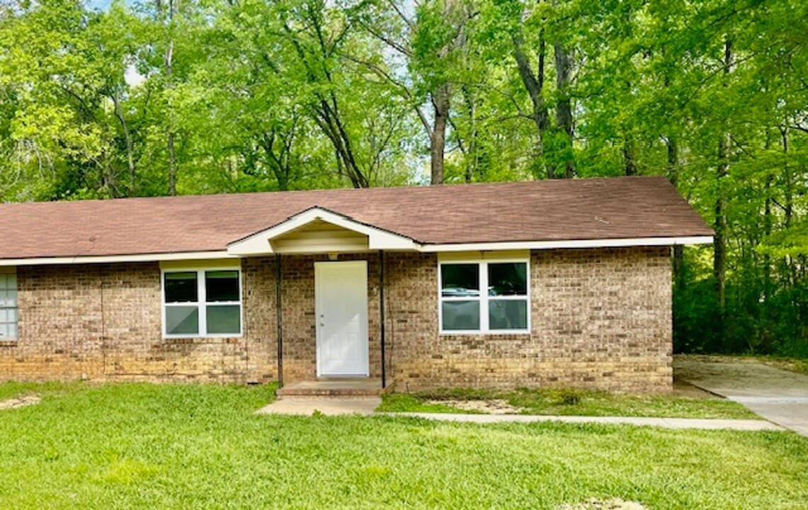 4-6 Watts Way in Rome, GA - Foto de edificio