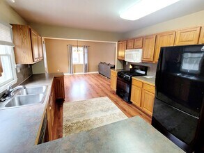 6187 Blythefield Ave NE in Rockford, MI - Building Photo - Building Photo
