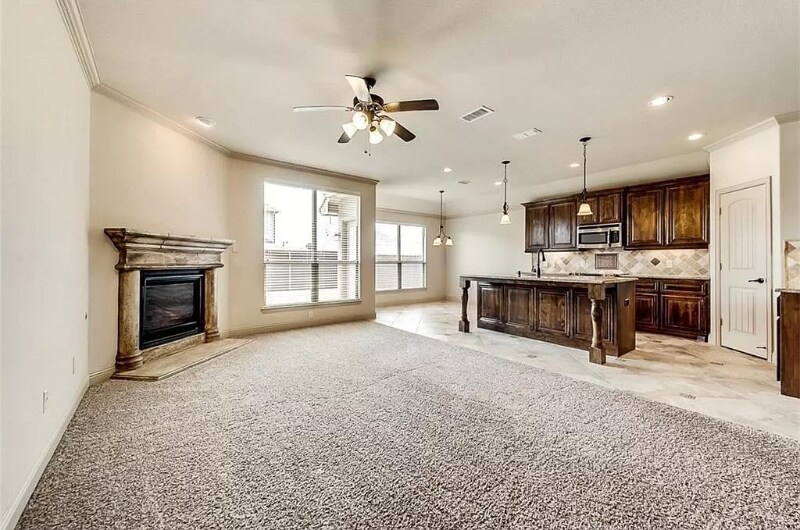 820 Lake Meadow Ln in Little Elm, TX - Building Photo