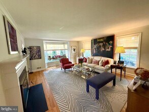 4200 47th St NW in Washington, DC - Building Photo - Building Photo