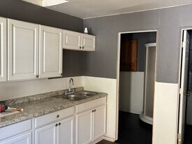 208-210-210 McClure St in Dravosburg, PA - Building Photo