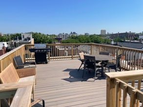 1826 W Erie St, Unit Apt 1F in Chicago, IL - Building Photo - Building Photo