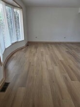 9147 Boardwalk Terrace in Orland Hills, IL - Building Photo - Building Photo