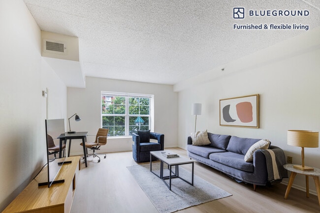 444 Washington Blvd