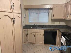 206 Springvale Cir in Madison, AL - Building Photo - Building Photo