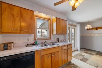 212 Santin Dr in Cheektowaga, NY - Building Photo - Building Photo