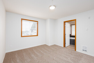 Brandon Place Apartments in Maple Valley, WA - Foto de edificio - Interior Photo