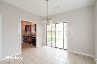 10622 Lofty Pines Dr in Houston, TX - Building Photo - Building Photo