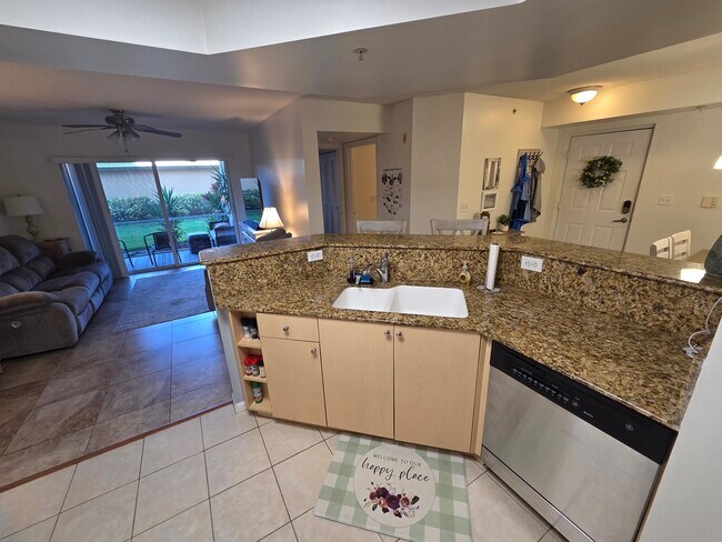 3691 NW Mediterranean Ln in Jensen Beach, FL - Building Photo - Building Photo