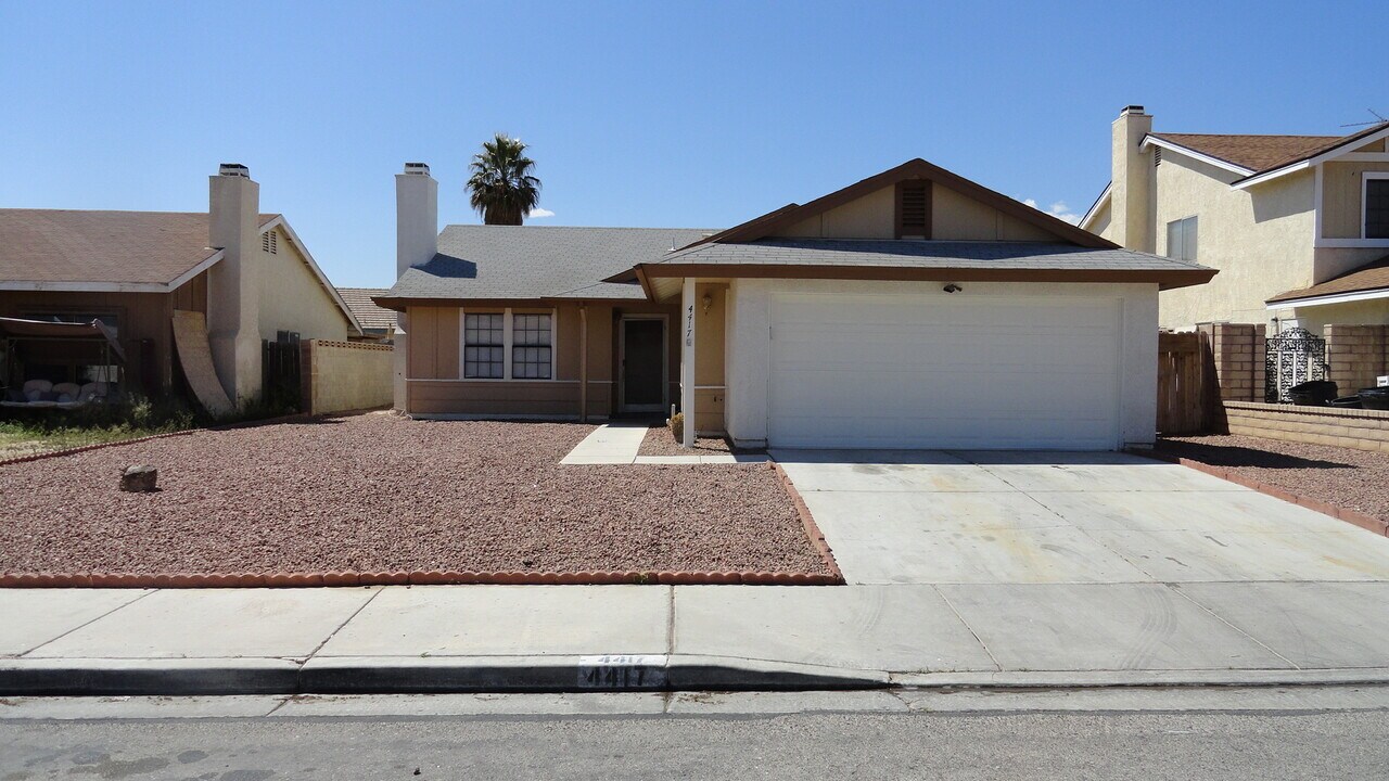 4417 Newhaven Dr in Las Vegas, NV - Building Photo