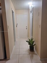 2701 Riverside Dr in Coral Springs, FL - Foto de edificio - Building Photo