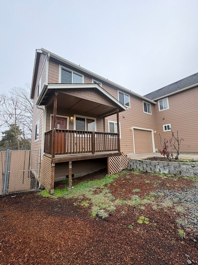 2556 Bailey Hill Rd in Eugene, OR - Building Photo - Building Photo