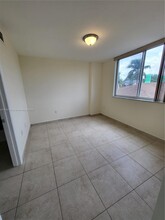 2647 NW 25th Ave in Miami, FL - Building Photo - Building Photo