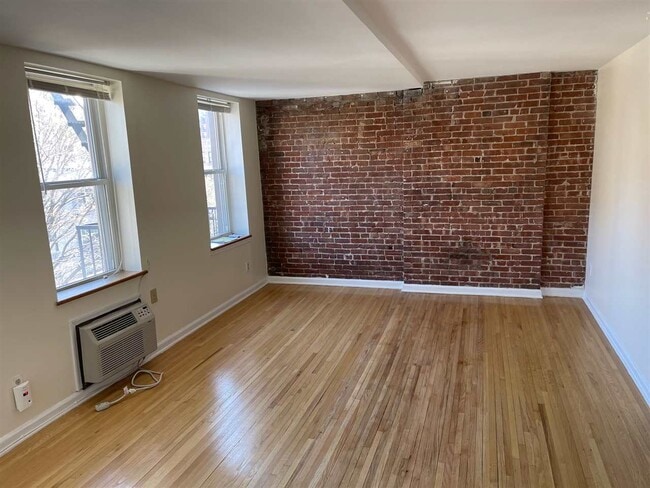 1315 Washington St-Unit -5A in Hoboken, NJ - Building Photo - Building Photo