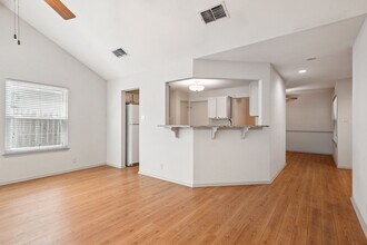 7718 Dashwood in San Antonio, TX - Building Photo - Building Photo