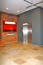 139 E Main St, Unit 202 in Columbus, OH - Building Photo - Building Photo