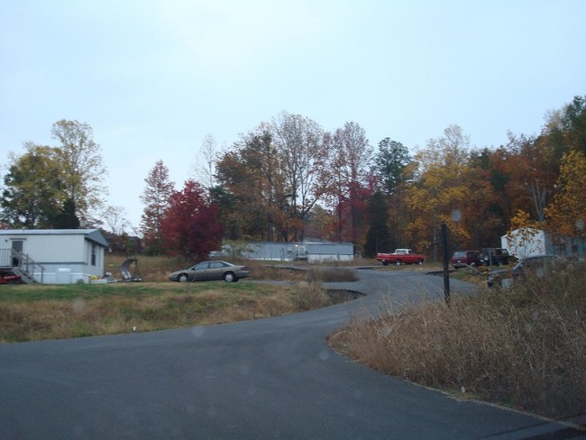 810 Dockery Ln in Cleveland, TN - Foto de edificio - Other